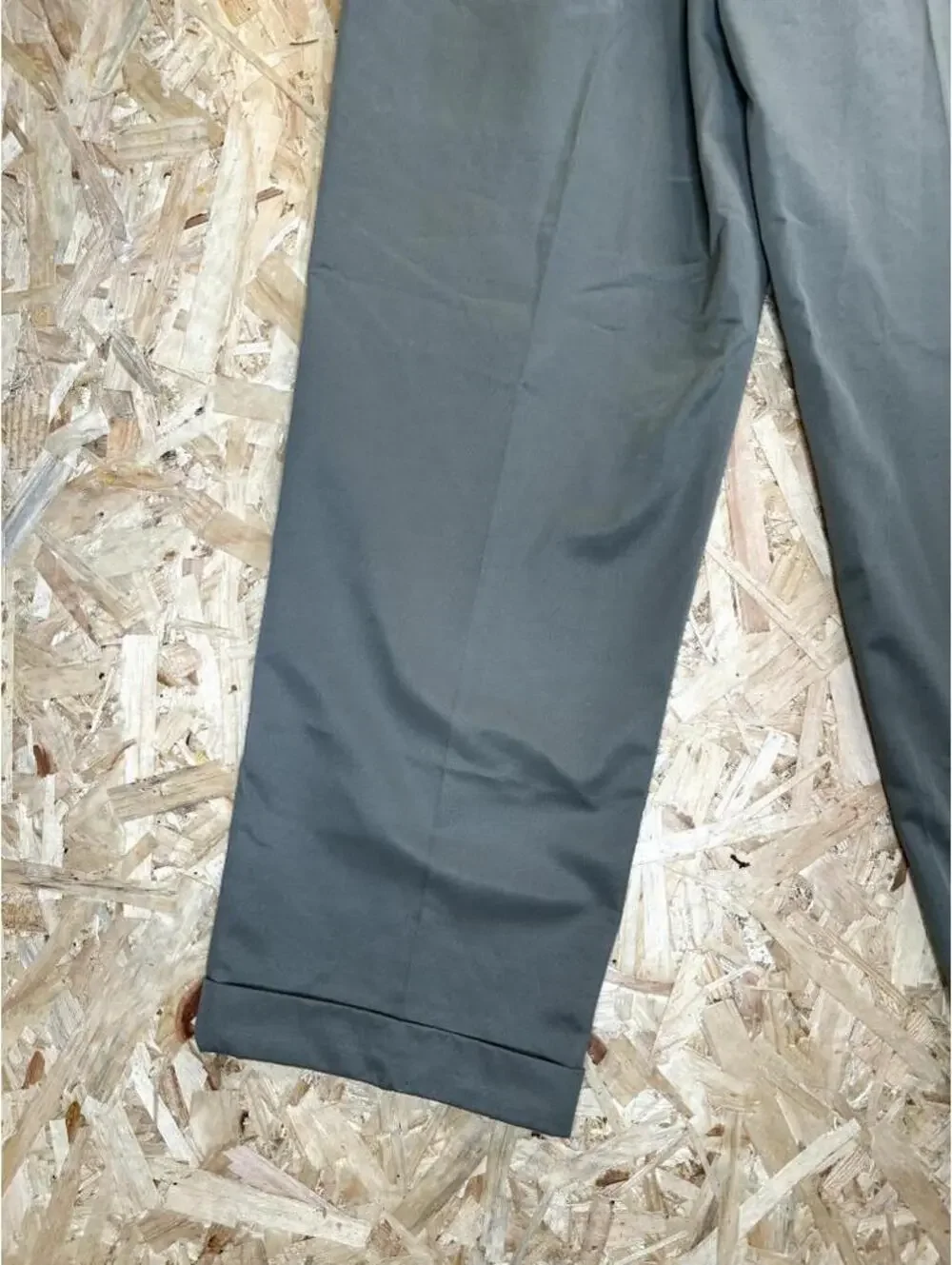 Dockers Pleated Khakis Mens 36x28 Olive Green Cuffed Chino Dress Pants